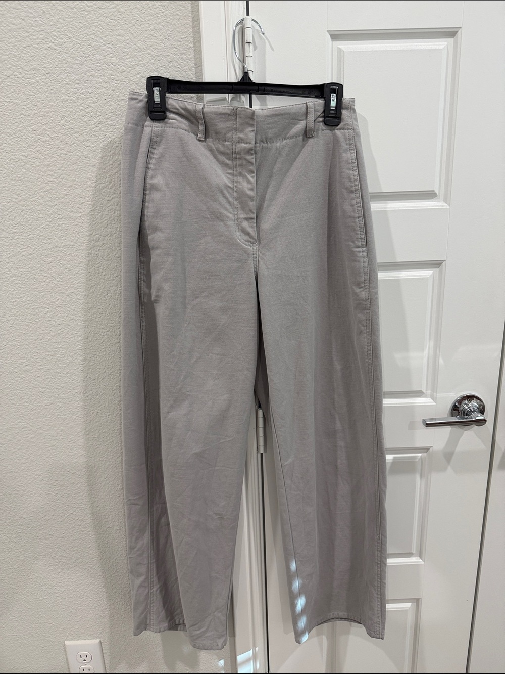 Wilfred Women’s Wide-Leg Chino Pants in Light Gray